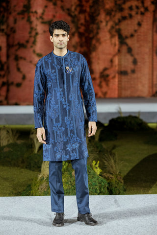 Vitor Kurta set