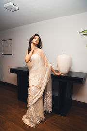 Meenakshi Chaudhary in Jessi Saree set