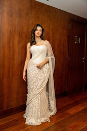 Meenakshi Chaudhary in Jessi Saree set