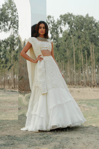 Ivory 3D floral Léna set.