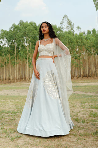 Cloudy blue Esmée Lehenga set