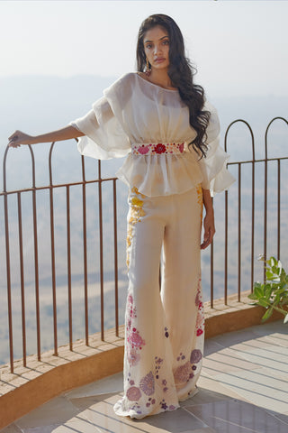 Pouf top with Precious flowers bunches pants